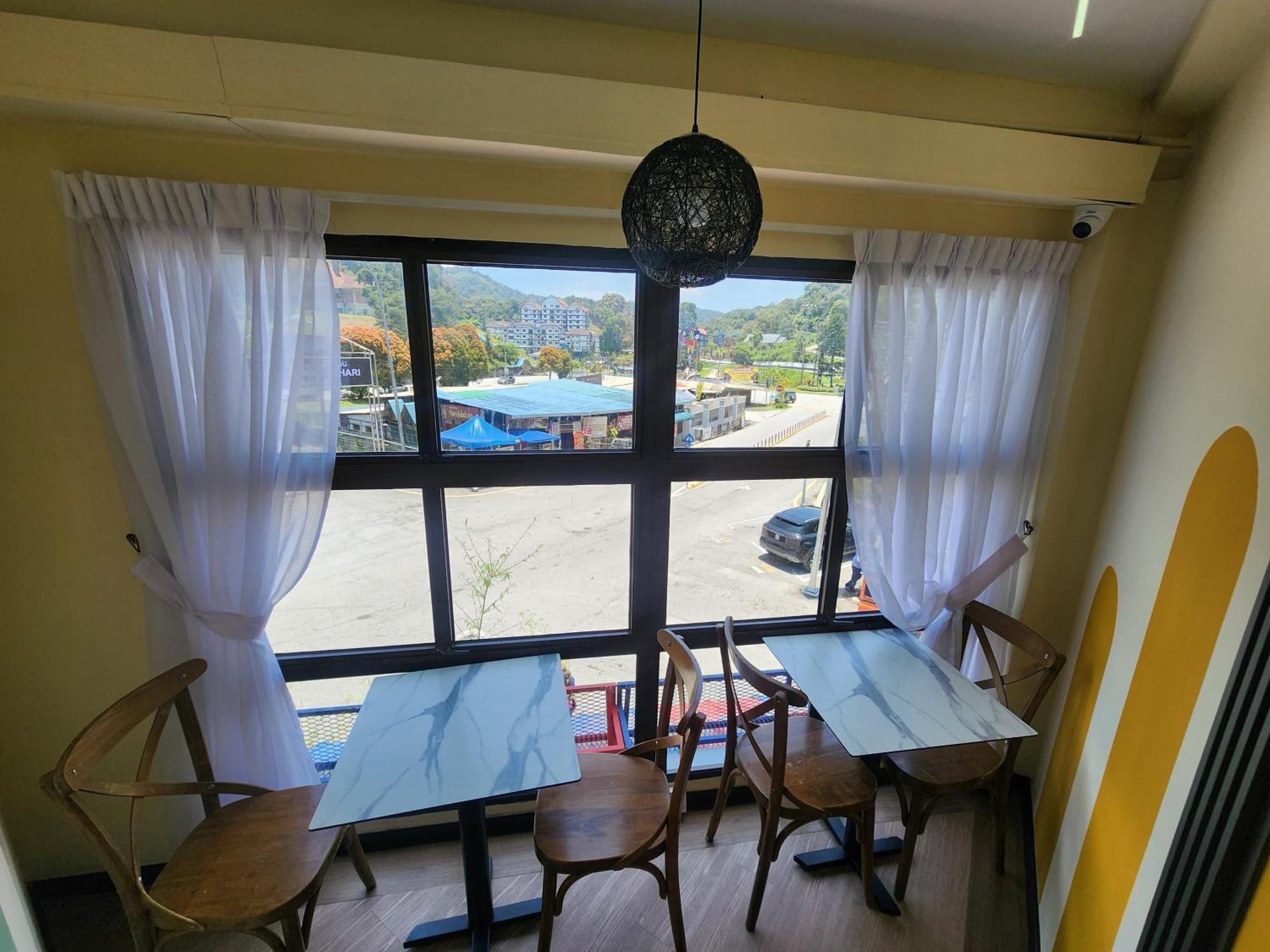 Clock Inn Backpackers Hostel Tanah Rata Exterior photo